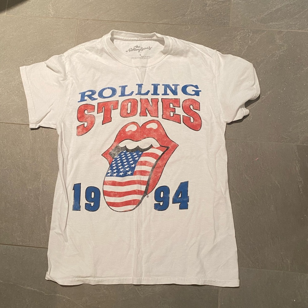 UO rolling stones t-shirt